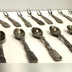 Vintage Elegance Silver-Plated Appetizer Utensils – Set of 20